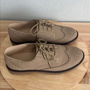 Journee Collection Claudiya Womens Wing Closed Toe Loafers new 9M